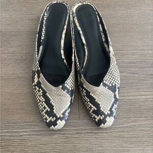 Banana Republic Snakeskin Patterned Women's Mules